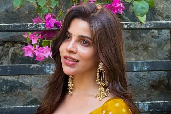 ఫోటోలు : దివ్యభారతి