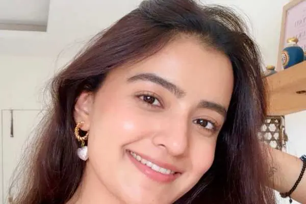 ఫోటోలు: రుక్సార్ ధిల్లాన్