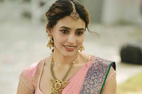 ఫోటోలు : ‘కాంతారా’ నటి సప్తమి గౌడ