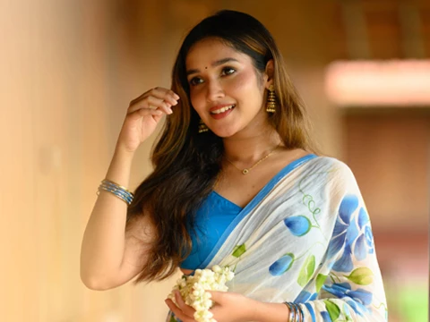 ఫోటోలు : అనిఖా సురేంద్రన్