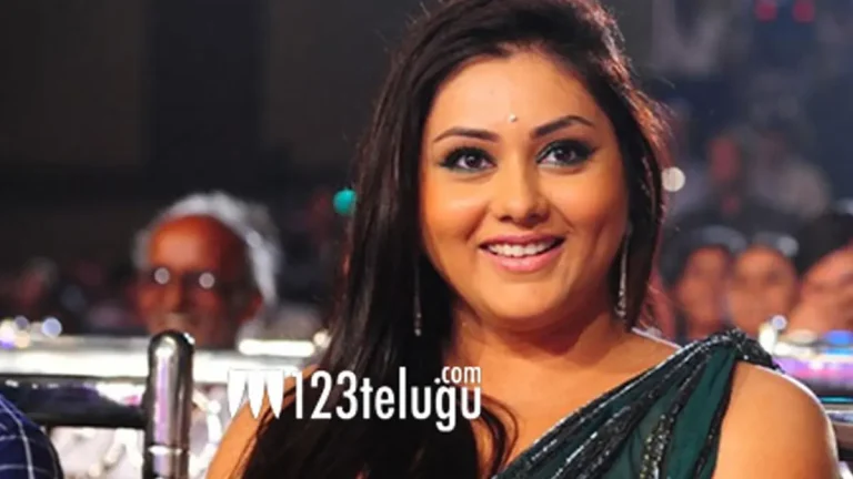 నా గర్వమే  నా అవకాశాలను పోగొట్టాయి – నమిత