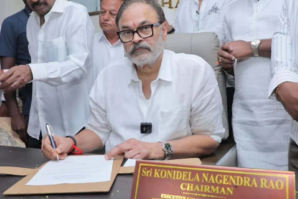 ఫోటోలు : మంగళగిరిలో ఏపీ గ్రీన్ చైర్మన్ గా నాగబాబు బాధ్యతలు స్వీకరించారు
