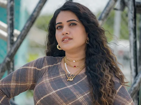 ఫోటోలు : స్రవంతి చోకరపు