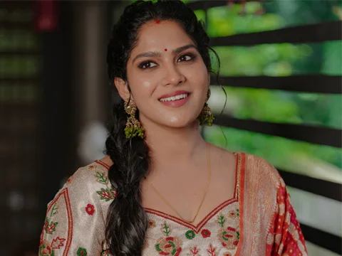 ఫోటోలు : స్వసిక
