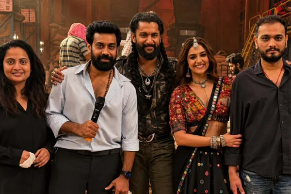 స్టిల్స్: ది ప్యారడైజ్ యేషానగులా సాంగ్ షూటింగ్ (నాని, కీర్తి సురేష్)
