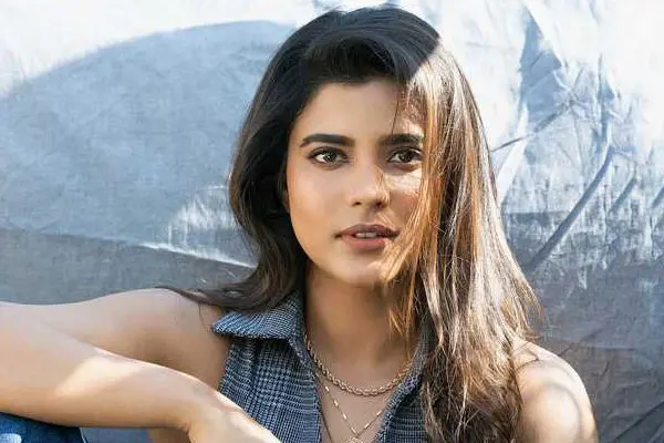 కొత్త ఫోటోలు : ఐశ్వర్య రాజేష్