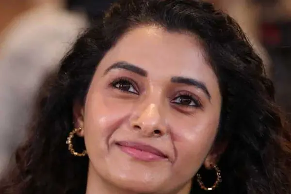 ఫోటోలు : ప్రియా భవానీ శంకర్
