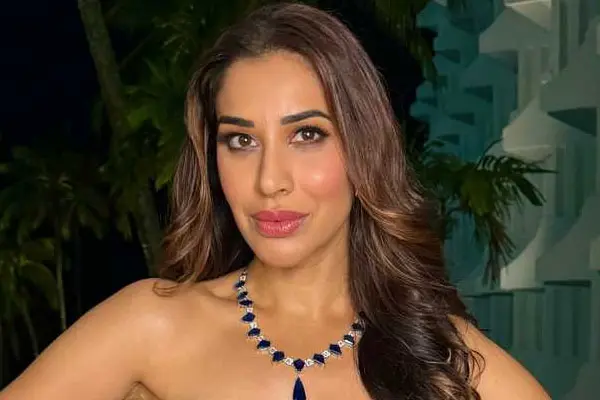 ఫోటోలు : సోఫీ చౌదరి