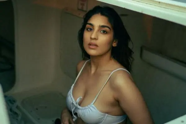 ఫోటోలు : యుక్తి థరేజా