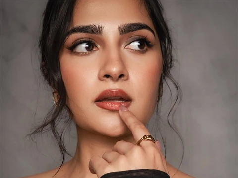 ఫోటోలు : రుక్మిణి వసంత్