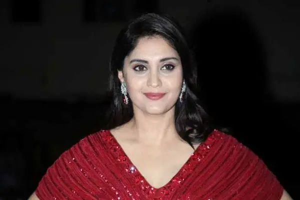 కొత్త ఫోటోలు : సురభి