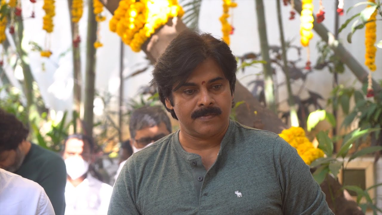 Video : Pawan Kalyan – Rana’s Movie Pooja Ceremony | Latest Telugu ...